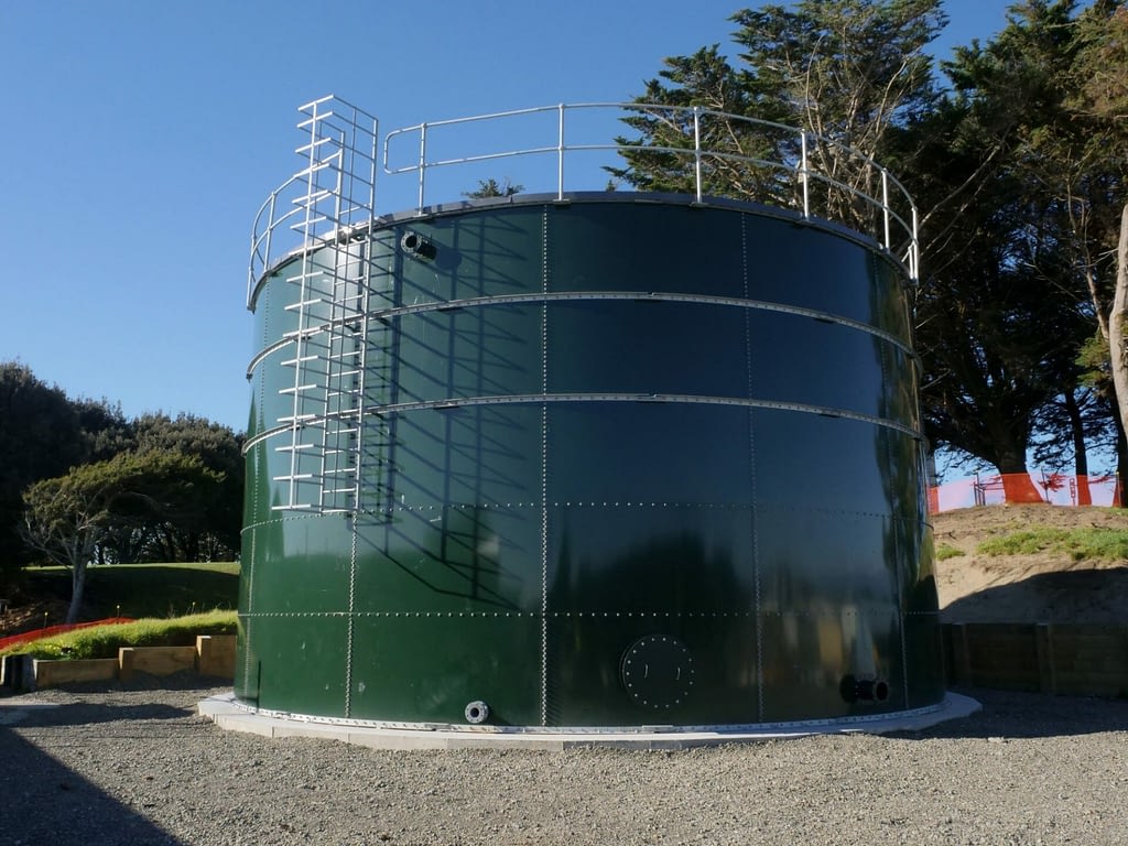 Epoxy-Coated Vs. Glass-Fused-to-Steel: Which Tank Is Better